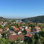 Дава се под наем Къща в с. Панчарево, Област София-град - 250 кв.м за 1500 € - Снимка #1