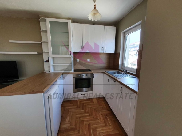 Дава се под наем Двустаен апартамент в Варна, Левски - 70 кв.м за 458.49 € - Снимка #1