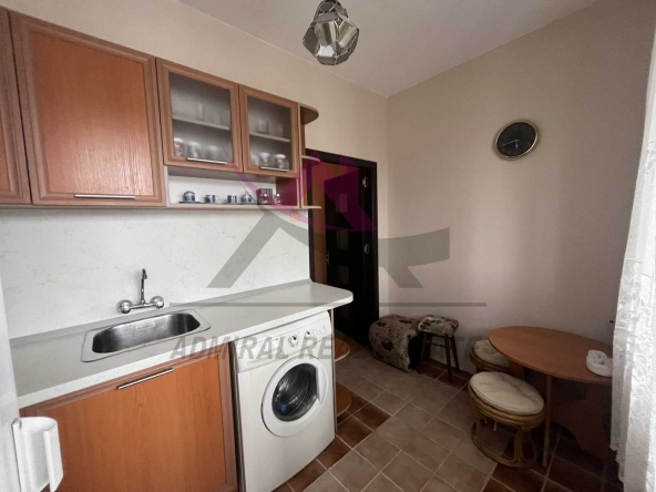 Дава се под наем Тристаен апартамент в Варна, Левски - 60 кв.м за 418.71 € - Снимка #1