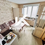 Дава се под наем Тристаен апартамент в Бургас, Център - 80 кв.м за 425 € - Снимка #1