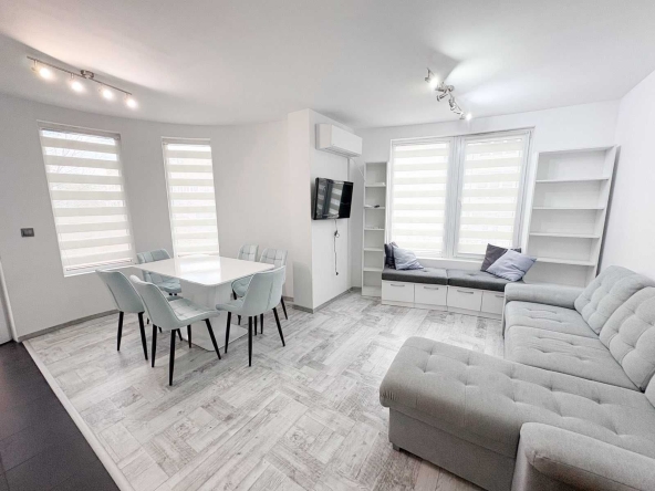 Дава се под наем Тристаен апартамент в Варна, Бриз - 85 кв.м за 648.21 € - Снимка #1