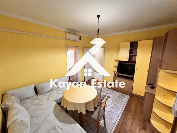 Дава се под наем Двустаен апартамент в Бургас, Лазур - 70 кв.м за 408 € - Снимка #1