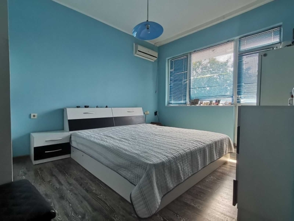 Етаж от къща в Хасково, Република - 170 кв.м за 330 €/кв.м - Снимка #1