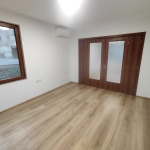 Офис в Варна, Левски - 110 кв.м за 4 €/кв.м - Снимка #1