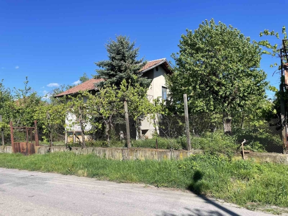 Къща в с. Голям Върбовник, Област Кюстендил - 160 кв.м за 239 €/кв.м - Снимка #1