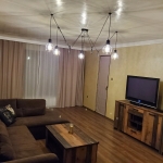 Дава се под наем Тристаен апартамент в София, Изгрев - 85 кв.м за 966.45 € - Снимка #1