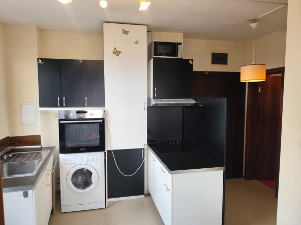 Дава се под наем Двустаен апартамент в София, Витоша - 50 кв.м за 618.12 € - Снимка #1