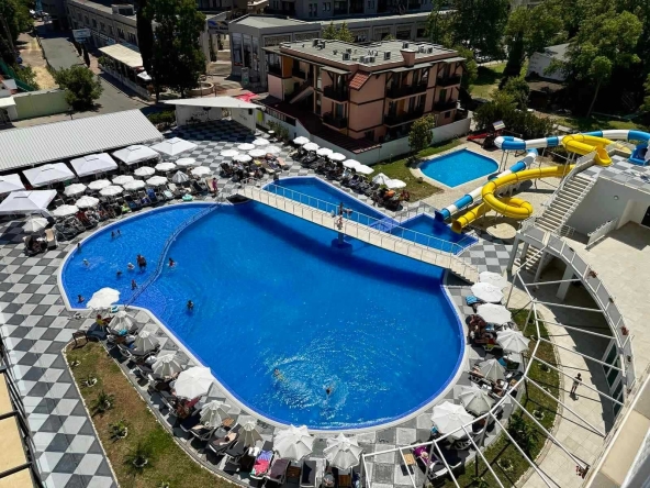 Магазин в Несебър - 35 кв.м за 44 €/кв.м - Снимка #1