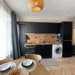 Дава се под наем Тристаен апартамент в Пловдив, Младежки Хълм - 80 кв.м за 488.58 € - Снимка #1