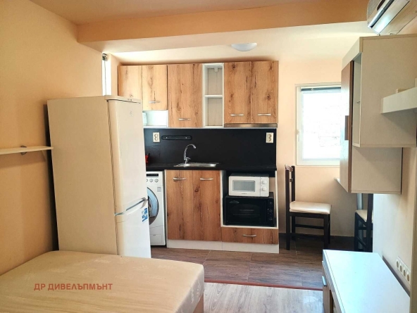 Дава се под наем Едностаен апартамент в к.к. Слънчев бряг - 22 кв.м за 127.5 € - Снимка #1