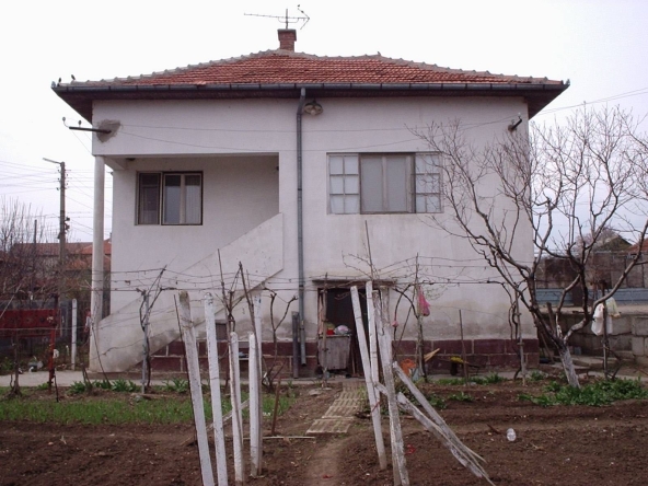 Къща в Дунавци - 160 кв.м за 271 €/кв.м - Снимка #1