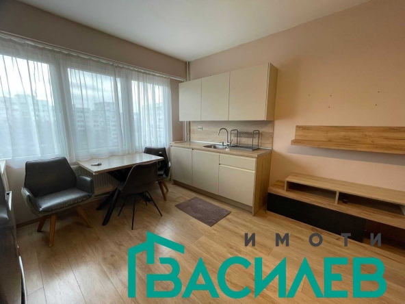Дава се под наем Двустаен апартамент в София, Център - 47 кв.м за 518.67 € - Снимка #1