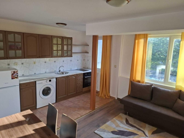 Дава се под наем Двустаен апартамент в Варна, Цветен квартал - 65 кв.м за 378.93 € - Снимка #1