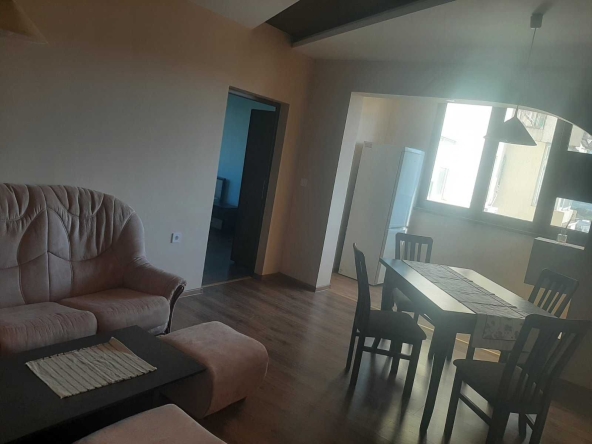 Дава се под наем Двустаен апартамент в Варна, Кайсиева градина - 68 кв.м за 378.93 € - Снимка #1