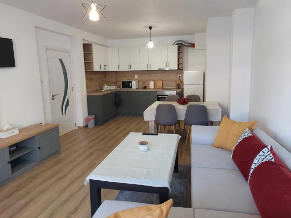 Дава се под наем Двустаен апартамент в Казанлък - 65 кв.м за 318.75 € - Снимка #1