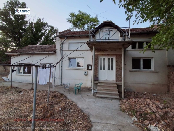 Къща в с. Долни Луковит, Област Плевен - 160 кв.м за 112 €/кв.м - Снимка #1