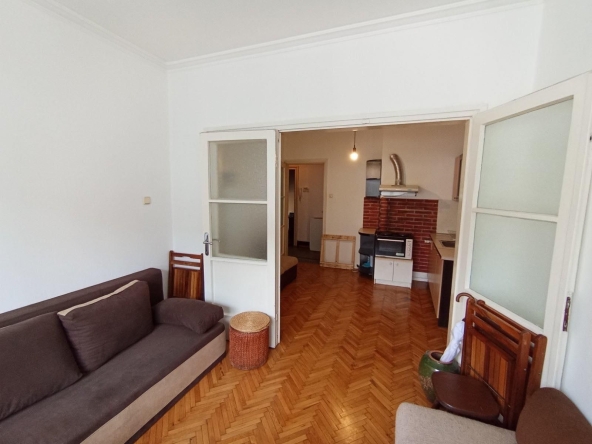 Дава се под наем Двустаен апартамент в София, Център - 55 кв.м за 509.49 € - Снимка #1