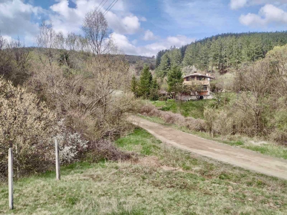 Парцел в с. Клисура, Област София-град - 537 кв.м за 28 €/кв.м - Снимка #1