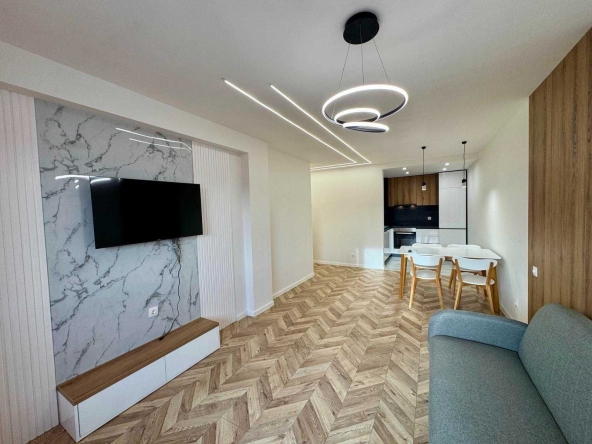 Дава се под наем Тристаен апартамент в Пловдив, Христо Смирненски - 95 кв.м за 887.4 € - Снимка #1