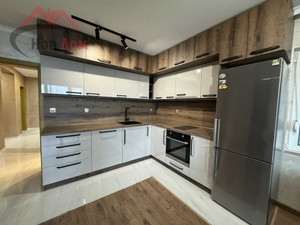 Тристаен апартамент в Велико Търново, Зона Б - 130 кв.м за 824 €/кв.м - Снимка #1