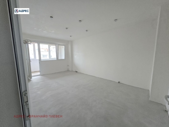 Двустаен апартамент в Плевен, Сторгозия - 60 кв.м за 842 €/кв.м - Снимка #1