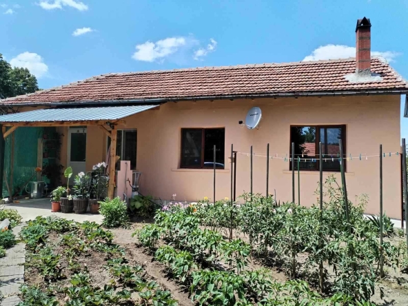 Къща в с. Кара Михал, Област Разград - 60 кв.м за 468 €/кв.м - Снимка #1