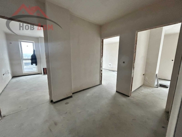 Тристаен апартамент в Велико Търново, Бузлуджа - 120 кв.м за 617 €/кв.м - Снимка #1