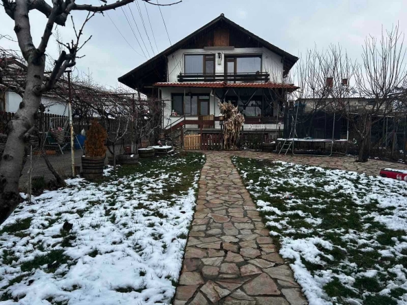 Къща в Крън - 100 кв.м за 809 €/кв.м - Снимка #1