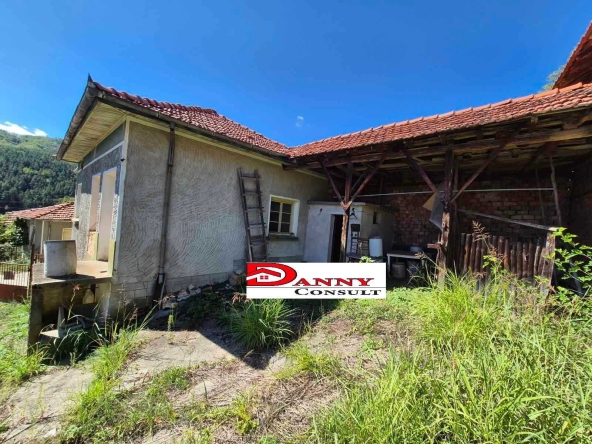 Къща в с. Терзийско, Област Ловеч - 96 кв.м за 292 €/кв.м - Снимка #1