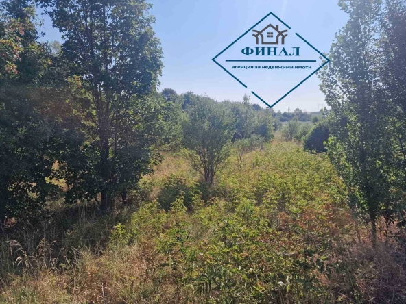 Парцел в с. Правенци, Област Шумен - 11395 кв.м за 5 €/кв.м - Снимка #1