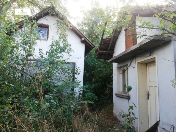 Парцел в с. Ярджиловци, Област Перник - 1000 кв.м за 17 €/кв.м - Снимка #1