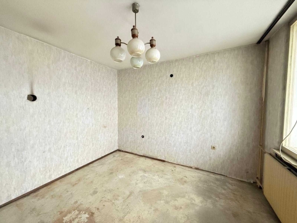 Тристаен апартамент в Габрово, Младост - 80 кв.м за 424 €/кв.м - Снимка #1