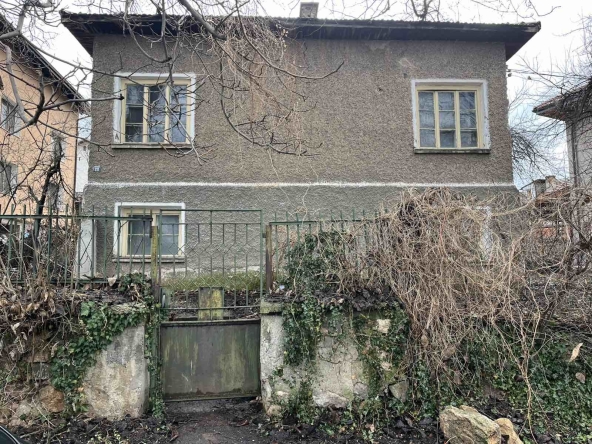 Къща в Радомир - 160 кв.м за 220 €/кв.м - Снимка #1