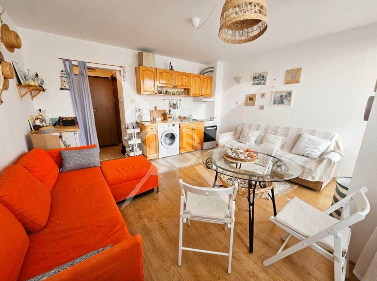 Едностаен апартамент в Обзор - 42 кв.м за 632 €/кв.м - Снимка #1