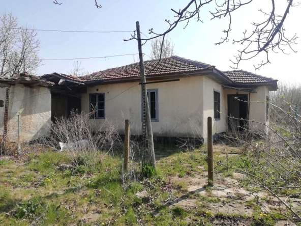 Къща в с. Пчеларово, Област Добрич - 70 кв.м за 139 €/кв.м - Снимка #1