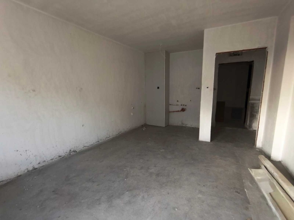 Двустаен апартамент в Пловдив, Остромила - 57 кв.м за 761 €/кв.м - Снимка #1