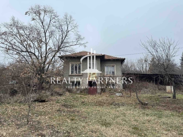 Къща в с. Садовик, Област Перник - 72 кв.м за 450 €/кв.м - Снимка #1