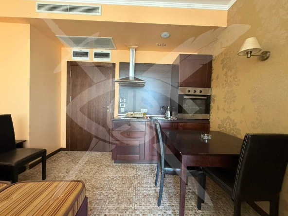Тристаен апартамент в к.к. Слънчев бряг - 70 кв.м за 642 €/кв.м - Снимка #1