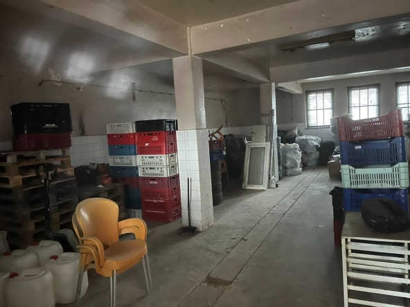 Дава се под наем Склад в Търговище, Промишлена зона - 100 кв.м за 204 € - Снимка #1