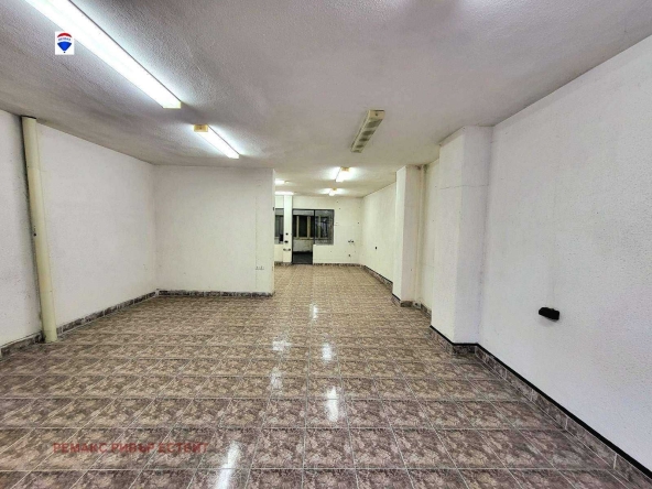 Магазин в Русе, Широк център - 130 кв.м за 858 €/кв.м - Снимка #1