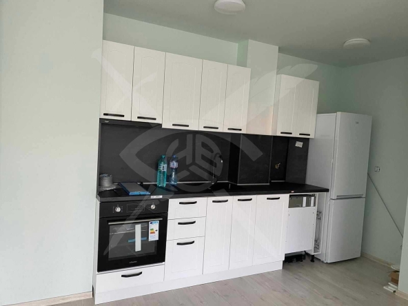 Дава се под наем Тристаен апартамент в Варна, Бриз - 165 кв.м за 1196.97 € - Снимка #1