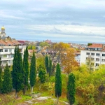 Тристаен апартамент в Варна, Център - 109 кв.м за 1591 €/кв.м - Снимка #1