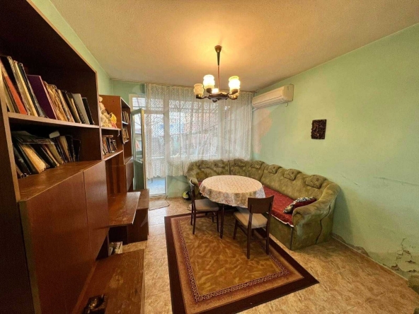 Етаж от къща в Поморие - 100 кв.м за 485 €/кв.м - Снимка #1