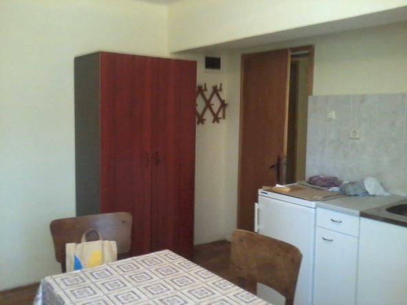 Дава се под наем  в София, Бенковски - 30 кв.м за 163.2 € - Снимка #1