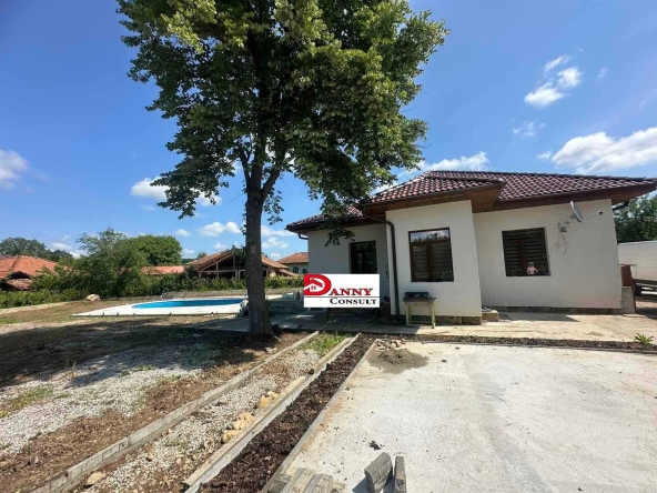 Къща в Велико Търново, Акация - 180 кв.м за 806 €/кв.м - Снимка #1