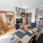 Дава се под наем Четиристаен апартамент в Варна, ВИНС - 100 кв.м за 714 € - Снимка #1