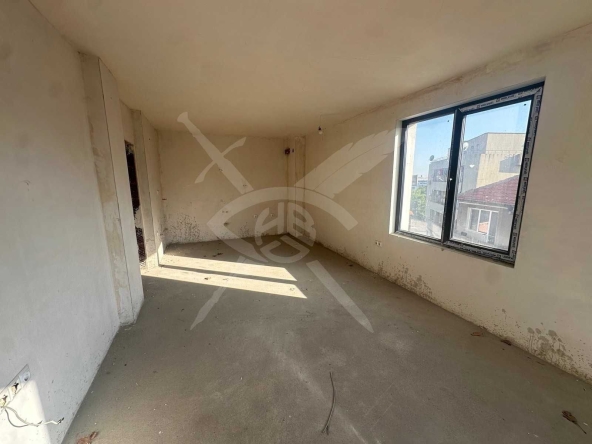 Тристаен апартамент в Айтос - 100 кв.м за 449 €/кв.м - Снимка #1