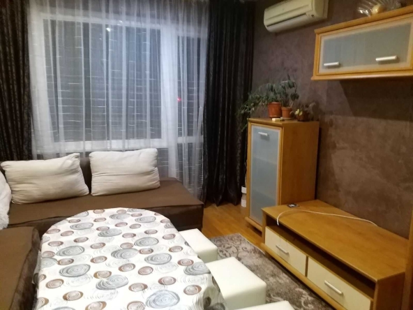 Тристаен апартамент в Елин Пелин - 68 кв.м за 1035 €/кв.м - Снимка #1