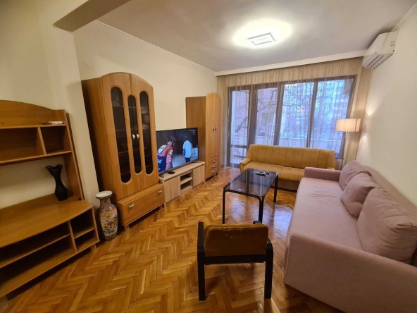 Дава се под наем Двустаен апартамент в София, Медицинска академия - 70 кв.м за 648.21 € - Снимка #1
