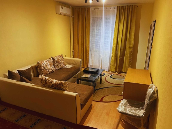 Дава се под наем Тристаен апартамент в София, Света Троица - 80 кв.м за 474.3 € - Снимка #1